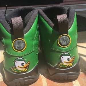 Air Jordan 9 “Oregon Ducks” Custom Shoes Size 13